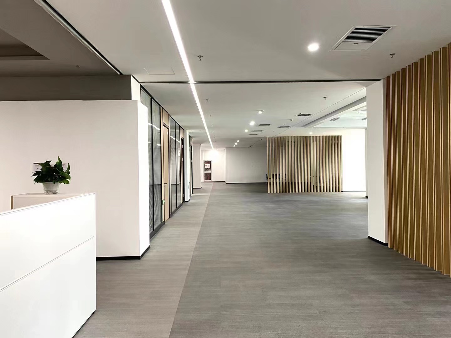 These luxury vinyl tile floorings have the luxury wood look and you will feel of natural wood grain.